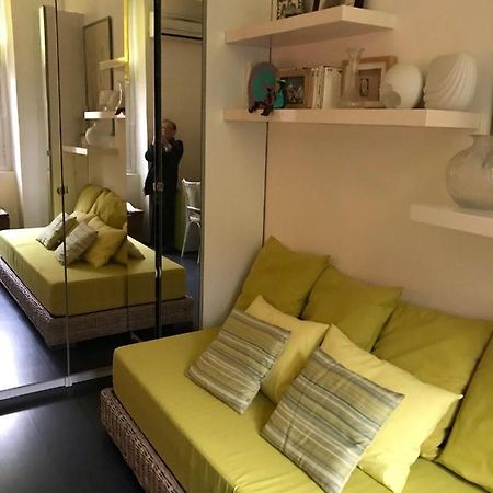 Chambre 1 Personne Avec Terrasse Centre Ville Marseille 3 Nuits Min , Femme Uniquement 外观 照片
