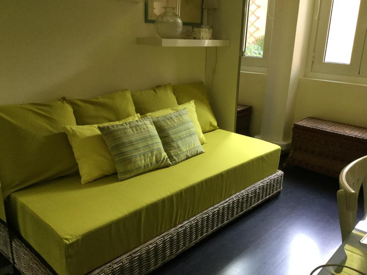 Chambre 1 Personne Avec Terrasse Centre Ville Marseille 3 Nuits Min , Femme Uniquement 外观 照片