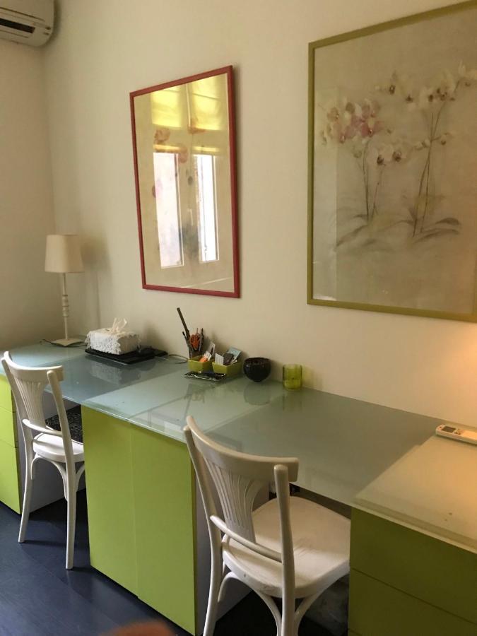 Chambre 1 Personne Avec Terrasse Centre Ville Marseille 3 Nuits Min , Femme Uniquement 外观 照片
